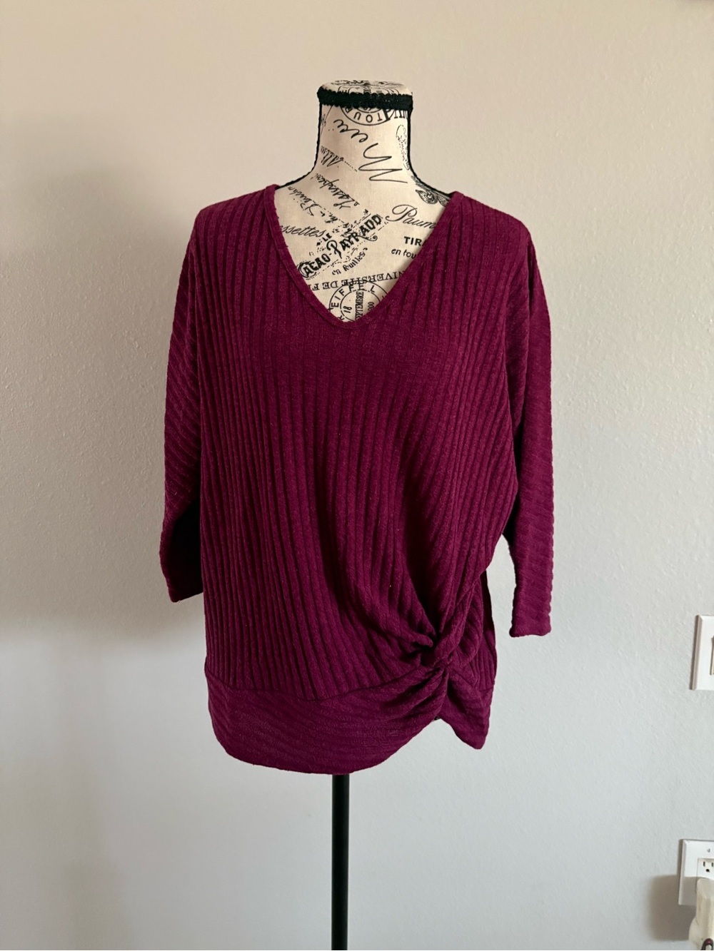 Knot-Front Ribbed V-Neck Sweater - Berry